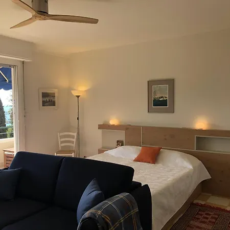 Neptune 5, Floor Studio, Sea View Ментона