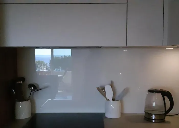 Апартаменты Neptune 5, Floor Studio, Sea View Ментона