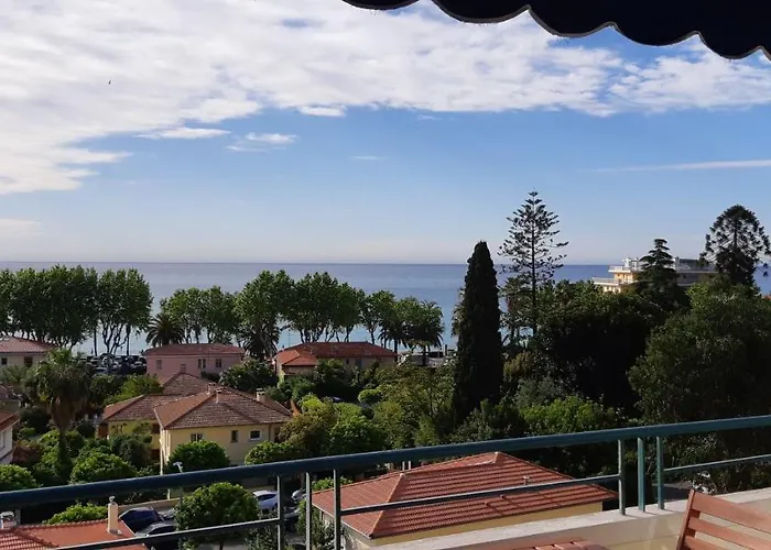 Neptune 5, Floor Studio, Sea View Ментона