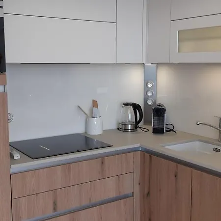 Neptune 5, Floor Studio, Sea View Appartement *