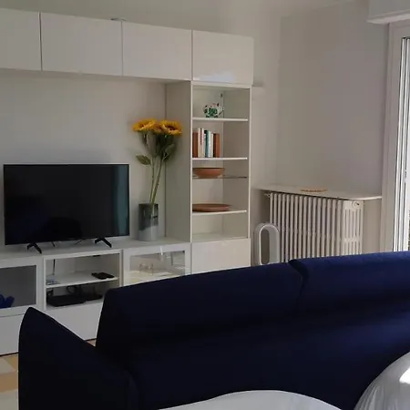 Neptune 5, Floor Studio, Sea View * Μεντόν