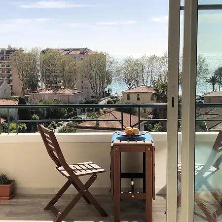 Neptune 5, Floor Studio, Sea View *