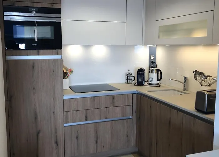 Neptune 5, Floor Studio, Sea View *